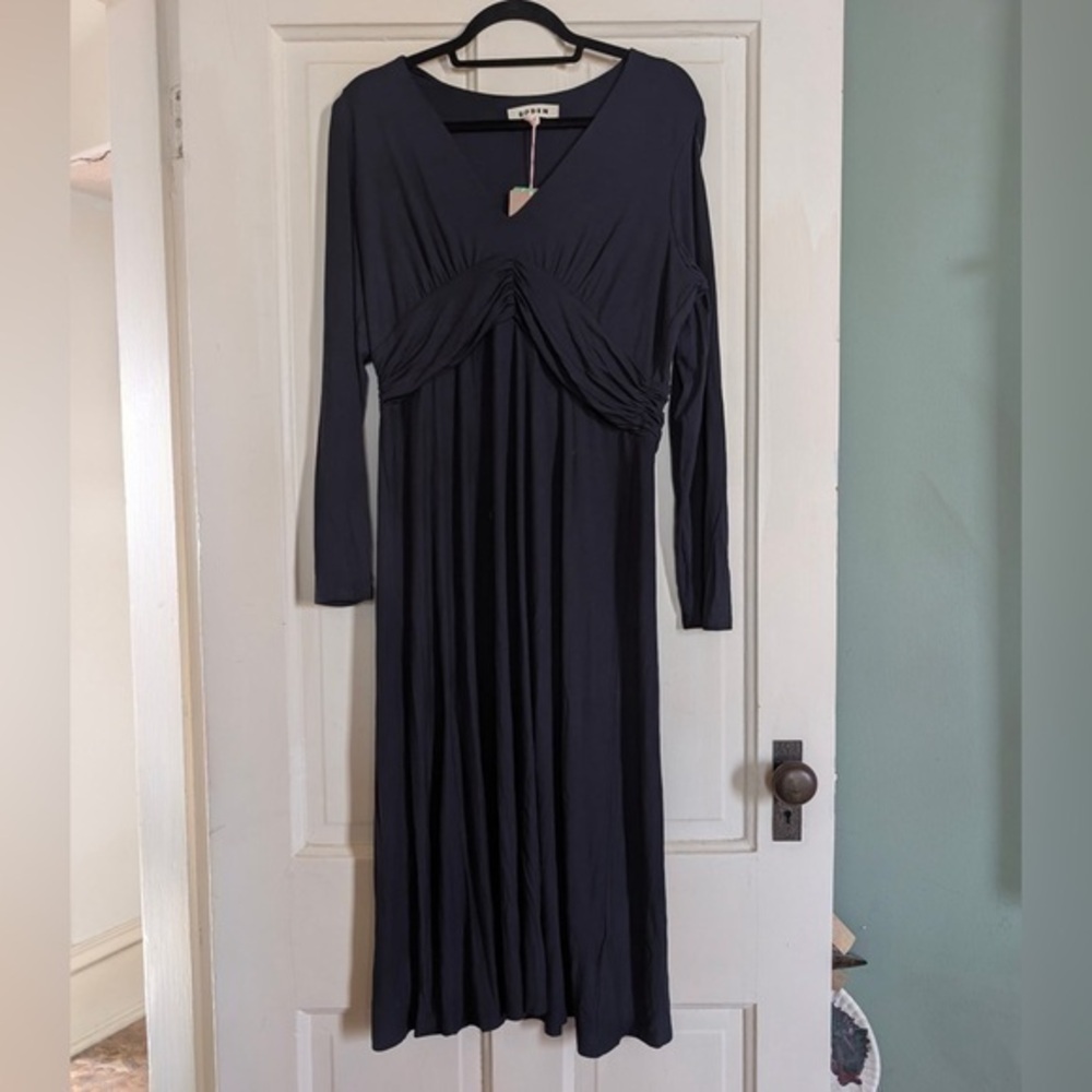 Boden empire ruched waist women’s size 12P. Navy blue